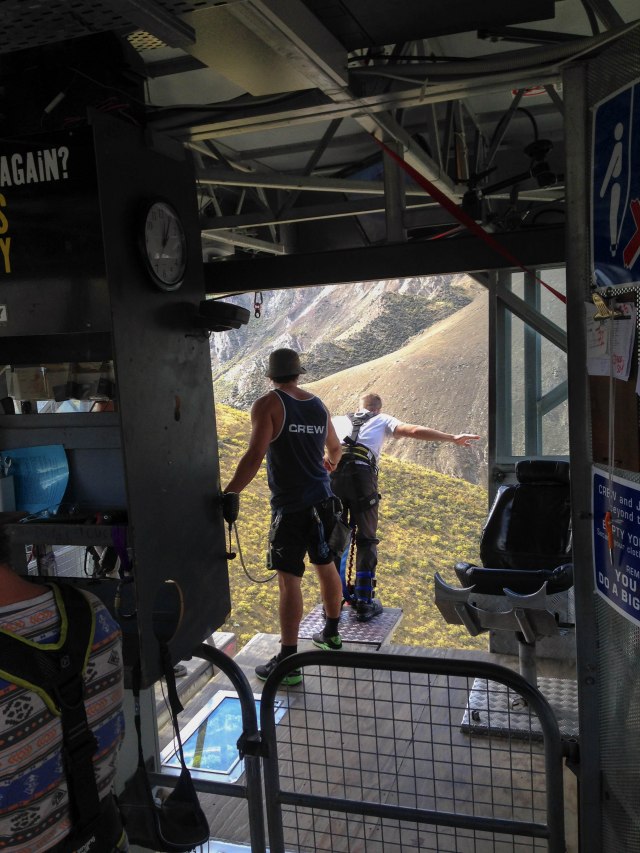 the Bung 5 falling gracefully